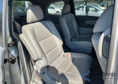 2013 Honda Odyssey Exl z USA, uszkodzony, nr VIN 5FNRL5H68DB075203